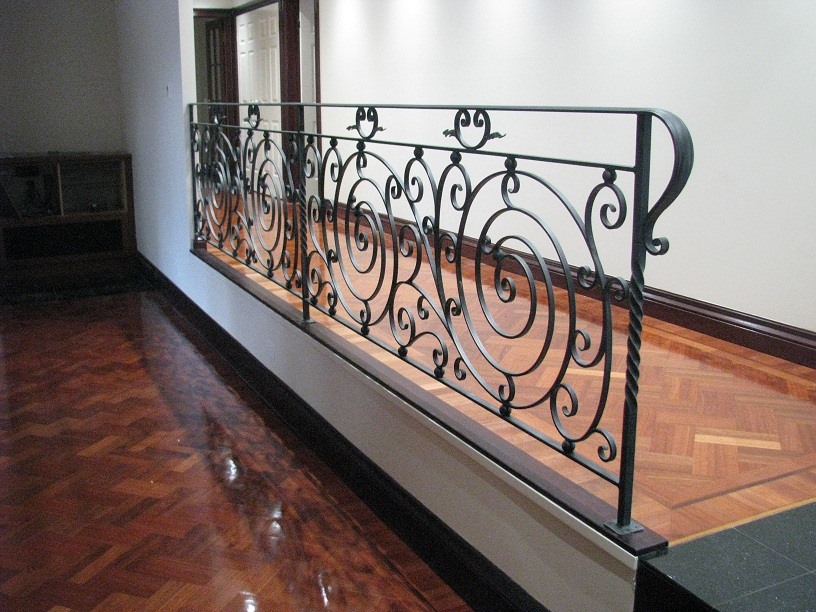 10 Timeless Wrought Iron Balustrade Designs For Your Home